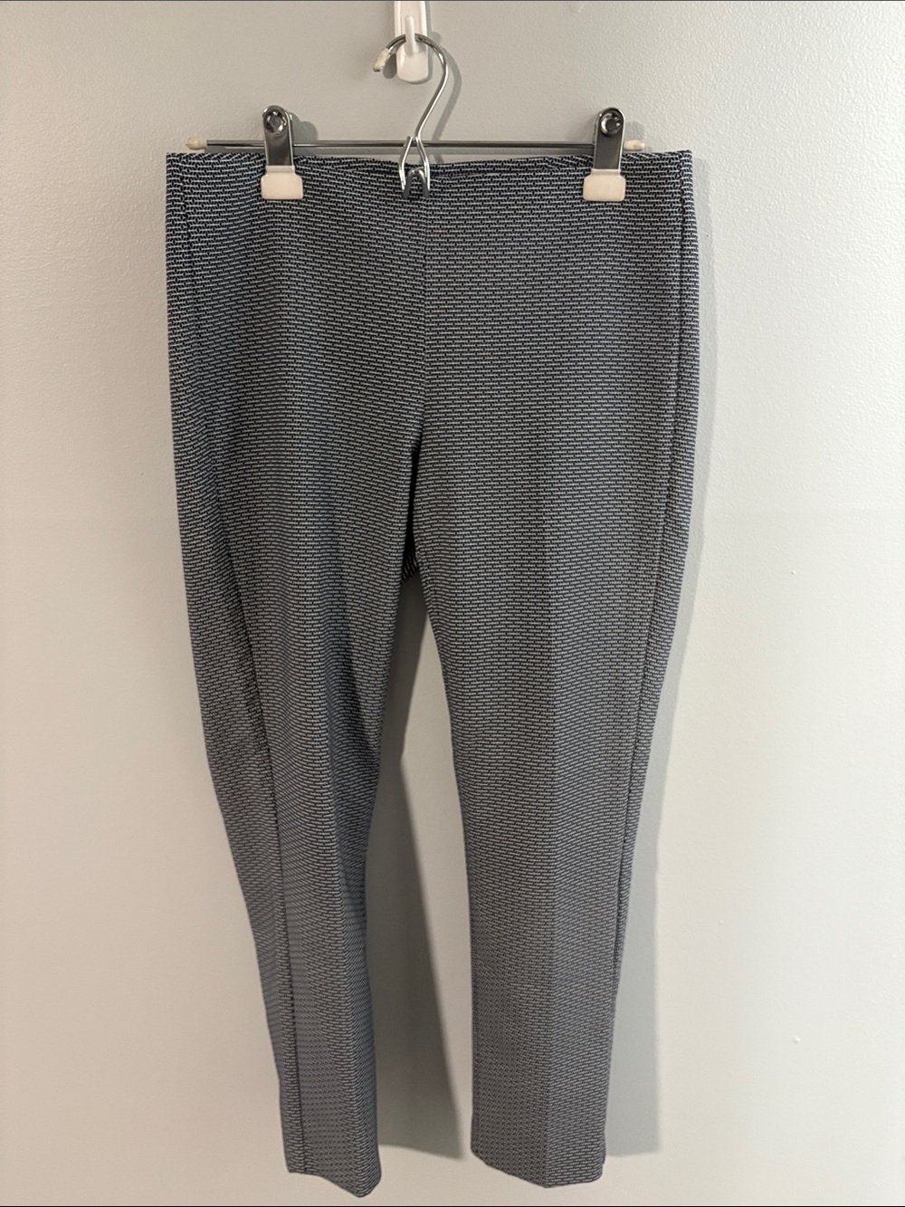Adrianna Papell • Pull On Dress Pants